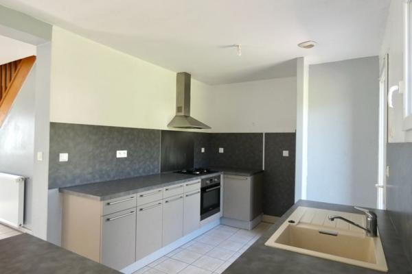 Maison
                                                                                                                                                                                                                                                                                                                        6 pièce(s)                                                                                                                                                                                                          5 chambre(s)                                                                                                                                                                                                          118.5  m²