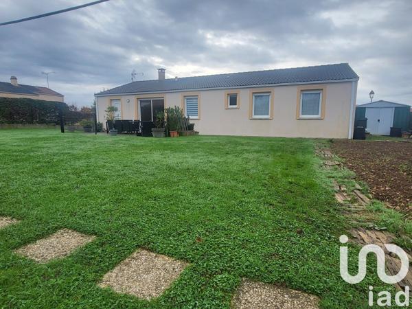 Maison 6 pièces de 109 m² à Sainte-Hermine (85210)