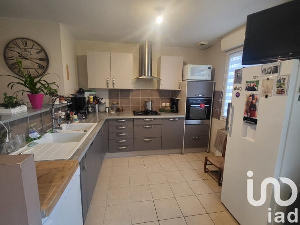 Maison 6 pièces de 109 m² à Sainte-Hermine (85210)