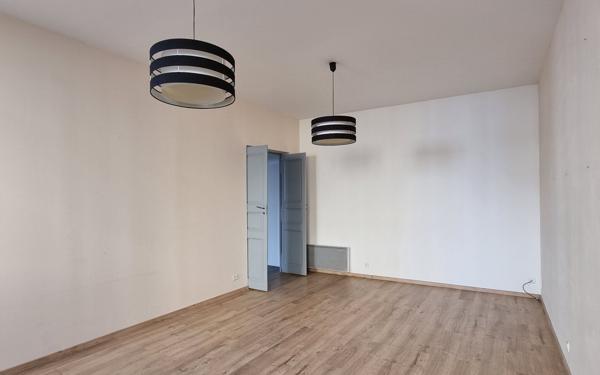 Appartement à louer    4 pièces •  Alès