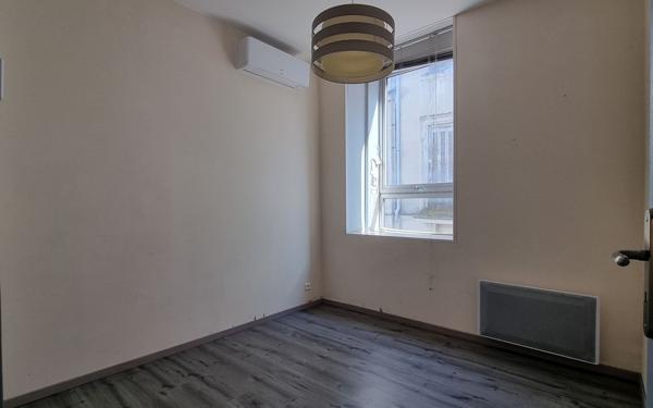 Appartement à louer    4 pièces •  Alès