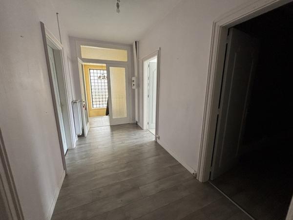 Maison à vendre |  Châlus |  9 pièces | 238 m²