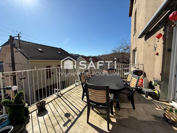 maison mitoyenne avec jardin et garage