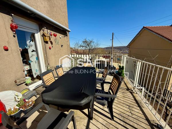maison mitoyenne avec jardin et garage