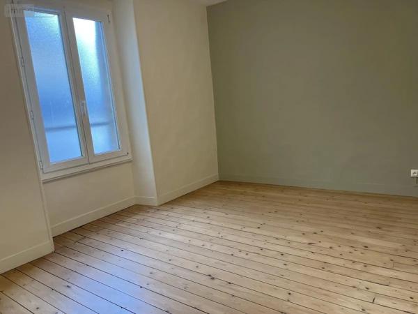 Location - Appartement Laval 53000 4 pièces 62 m 2 145 m 2