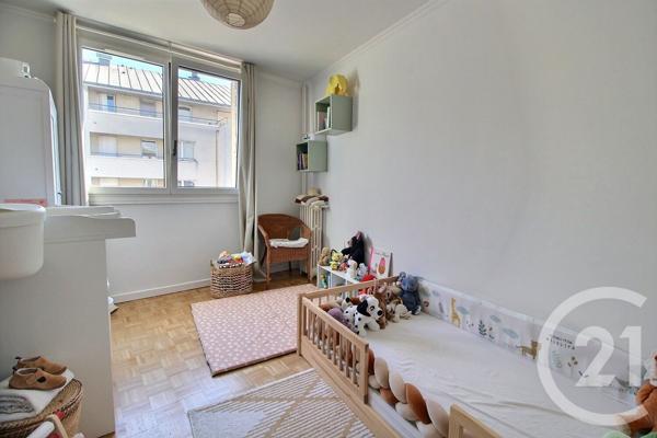 Appartement F4 à vendre  4 pièces - 73,43 m2 PANTIN - 93