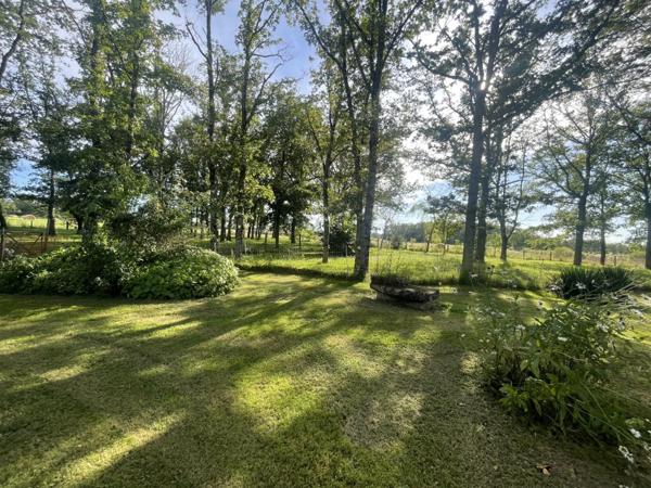 Vente Maison160 m² - 4 Pièces - INEUIL (18160)