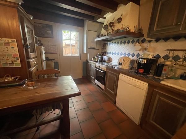 Vente Maison160 m² - 4 Pièces - INEUIL (18160)