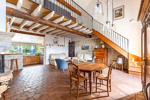 Au coeur de Fontenay-aux-Roses, maison d’exception au cachet préservé