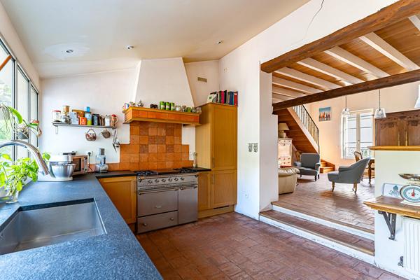 Au coeur de Fontenay-aux-Roses, maison d’exception au cachet préservé