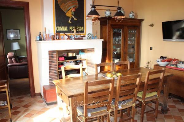 ANCIEN PRESBYTERE - VUE DEGAGEE SUR LA CAMPAGNE ENVIRONNANTE - PISCINE