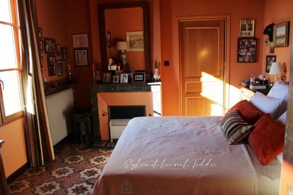 ANCIEN PRESBYTERE - VUE DEGAGEE SUR LA CAMPAGNE ENVIRONNANTE - PISCINE