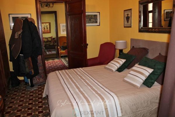 ANCIEN PRESBYTERE - VUE DEGAGEE SUR LA CAMPAGNE ENVIRONNANTE - PISCINE