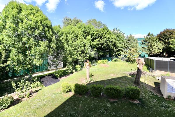 Appartement Emerainville 3 pièces - faibles charges - ravalement récent