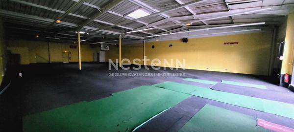 Cellule commerciale. 444 m² . Zone commerciale