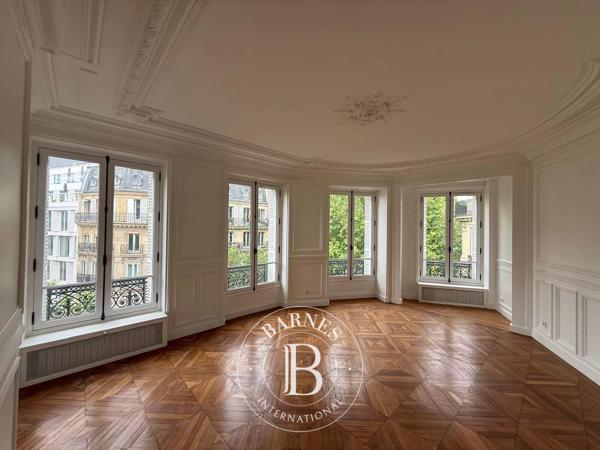 Paris 8ème, Appartement 3 Chambres -  127 m² à vendre