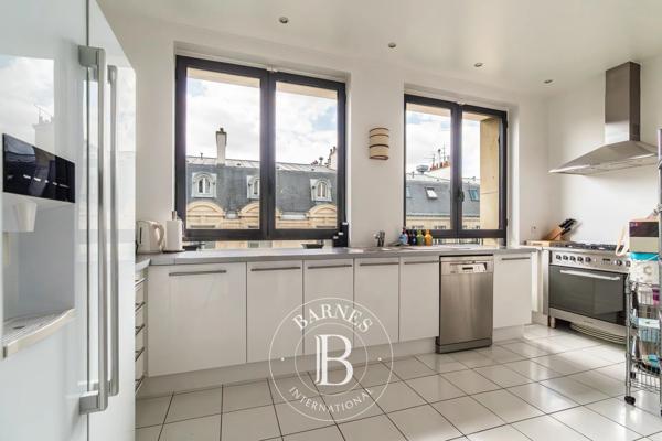 Paris 16ème, Appartement 4 Chambres -  240 m² à vendre