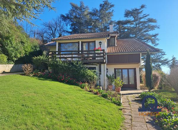 La Tour-en-Jarez (42580) Maison 7 pièces La Tour en Jarez