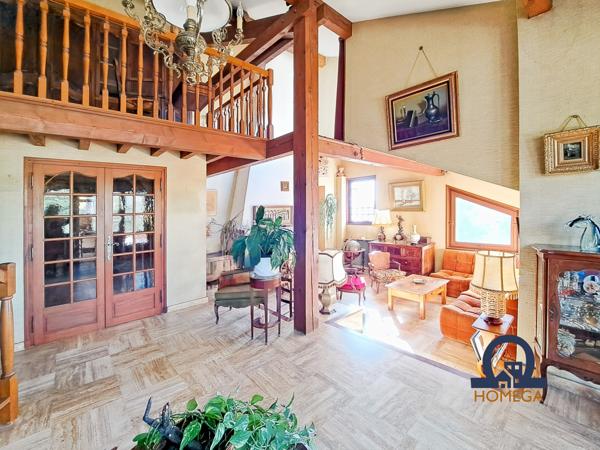 La Tour-en-Jarez (42580) Maison 7 pièces La Tour en Jarez