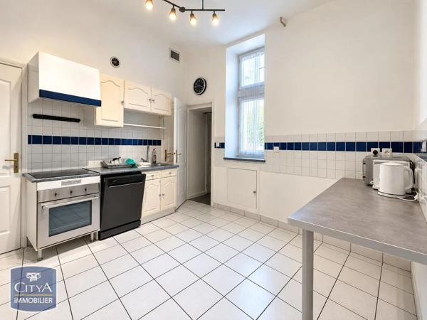 Appartement à louer 4 pièces 77.95m² Mâcon (71000)