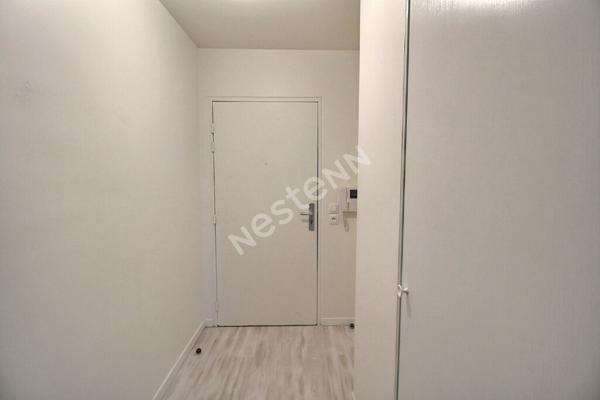 Appartement Fresnes 1 pièce(s) 24,85 m2+ 1 place de parking