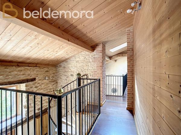 Fumel (47500) Maison rénovée avec gîte, dépendances et piscine