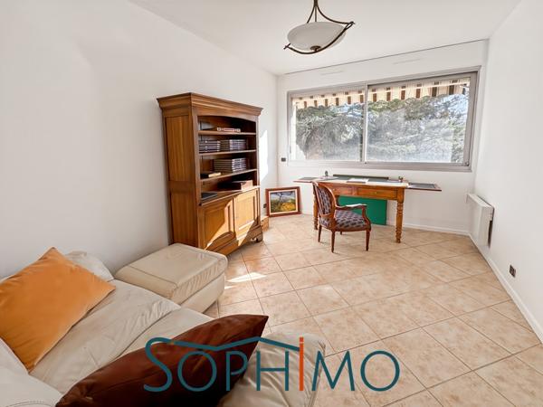 Aix-en-Provence (13090) Appartement familial au calme proche centre ville