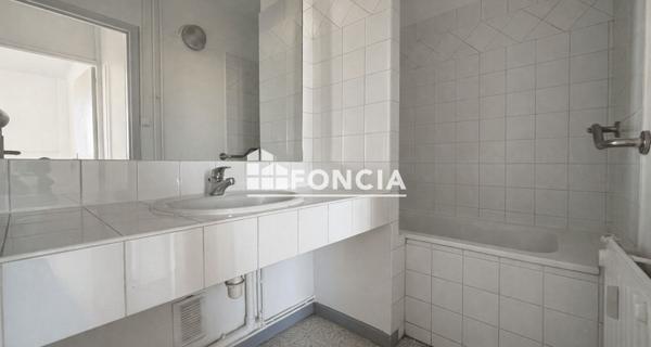 À vendre Appartement 4 pièces 67.41 m² - Nîmes 30900