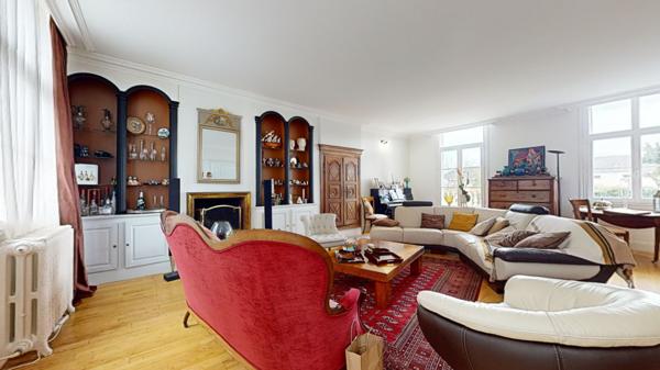 Cinq-Mars-la-Pile (37130) TRES BELLE MAISON BOURGEOISE du début XXème siècle,