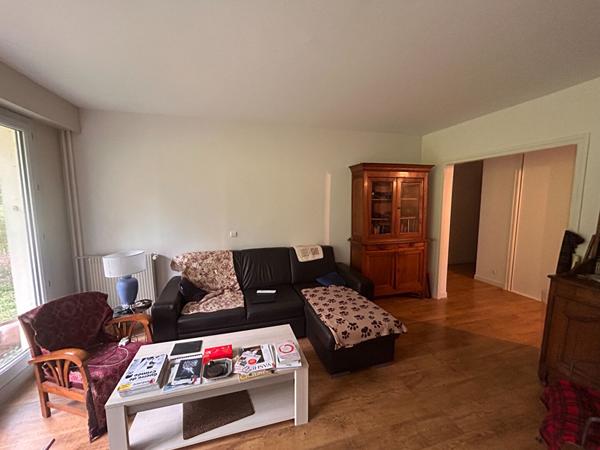 Appartement Rouen - bois guillaume - mont saint aignan - Rouen - Gare rive droite 2 chambres 90m² Terrasse 30m² Sud parking sous sol Grand séjour salon Cuisine commerces 200m - ecrin de verdure