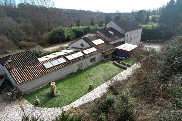 A vendre maison de maître - 16 pièces, 10 chambres, piscine