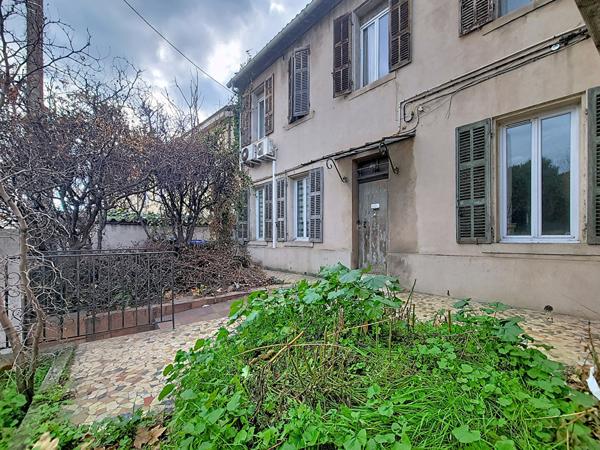 Maison Marseille 13013 -7 pièce(s) 179.56 m2 - Maison avec deux lots idéal investisseur / famille - Fort potentiel + revenus complémentaires