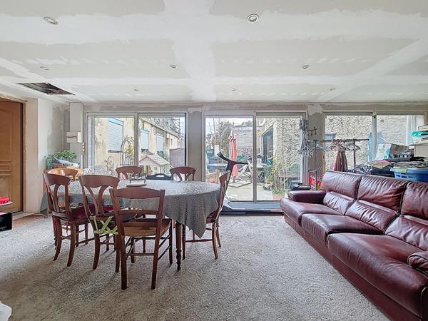 Maison Marseille 13013 -7 pièce(s) 179.56 m2 - Maison avec deux lots idéal investisseur / famille - Fort potentiel + revenus complémentaires