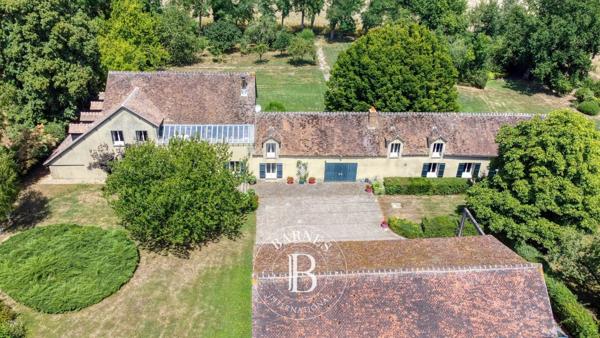 Nemours, Maison  600 m² à vendre