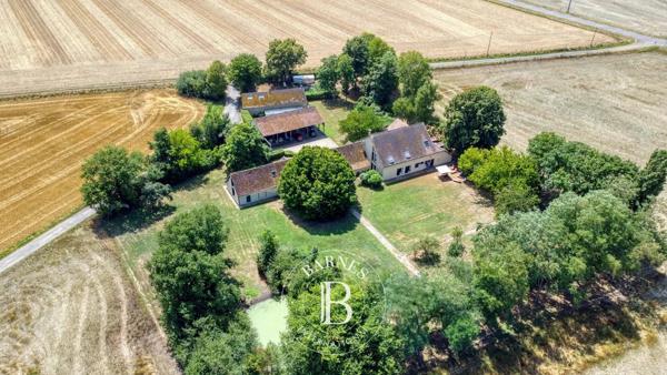 Nemours, Maison  600 m² à vendre