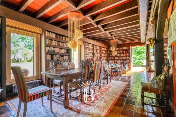 Nemours, Maison  600 m² à vendre