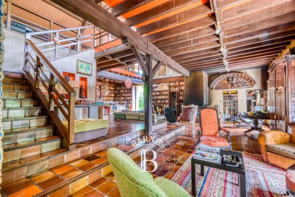 Nemours, Maison  600 m² à vendre
