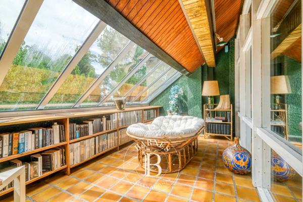 Nemours, Maison  600 m² à vendre