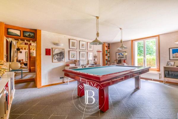Nemours, Maison  600 m² à vendre