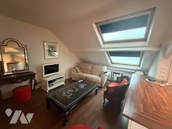 LISIEUX TRES BEL APPARTEMENT T2 au 3ème étage avec une belle vue