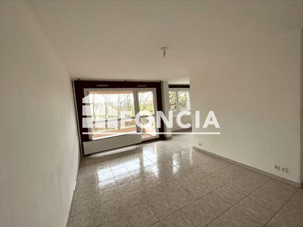 Location Appartement 3 pièces 66.6 m² - 32 - 34 - 36 - 38 - 40 - 42 CHEMIN DE LA PLANCHE BRULEE Ferney Voltaire 01210