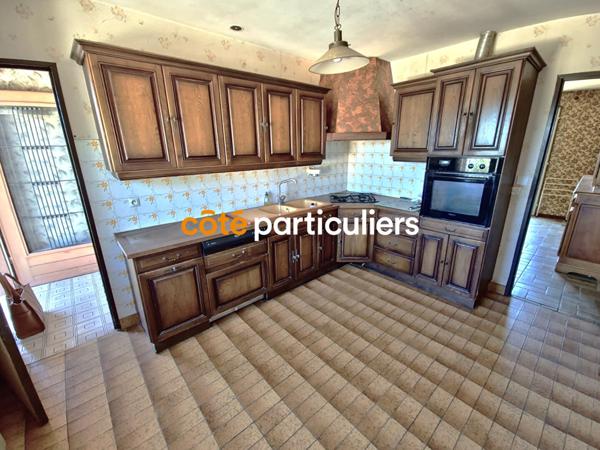 Vente Maison100 m² - 5 Pièces - LUC LA PRIMAUBE (12450)