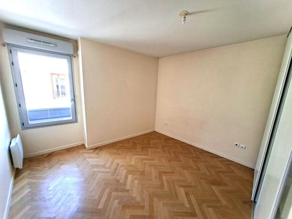 Appartement récent , grande terrasse