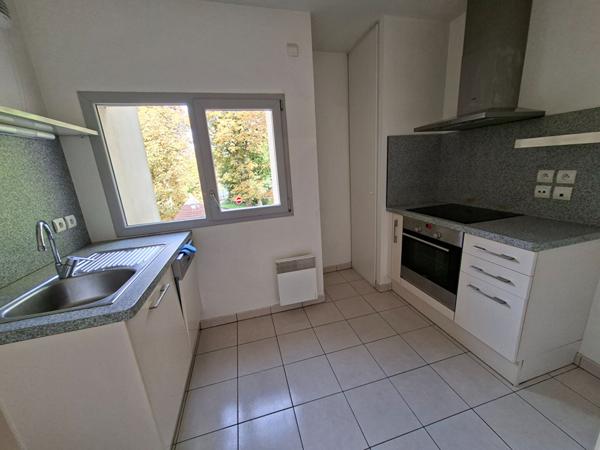 Appartement récent , grande terrasse