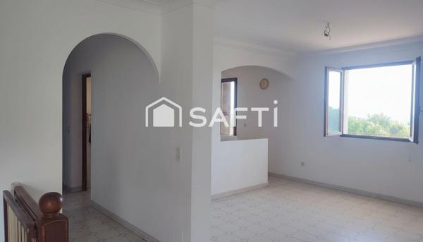 Vue mer, plage à pied, énorme potentiel !