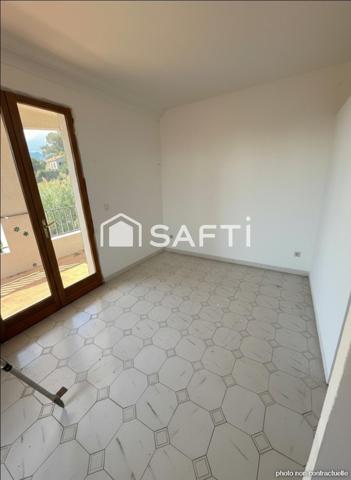 Vue mer, plage à pied, énorme potentiel !