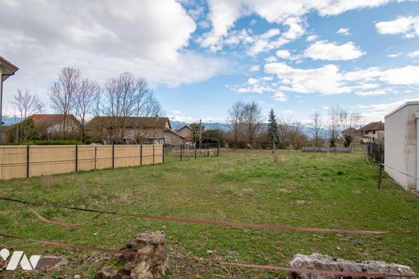 TERRAIN PLAT VIABILISE AUX MARCHES