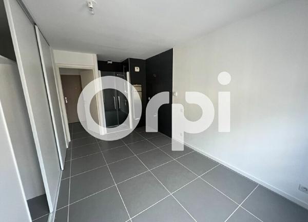 Appartement à vendre    1 pièce • 74,28 m2 Brive-la-Gaillarde