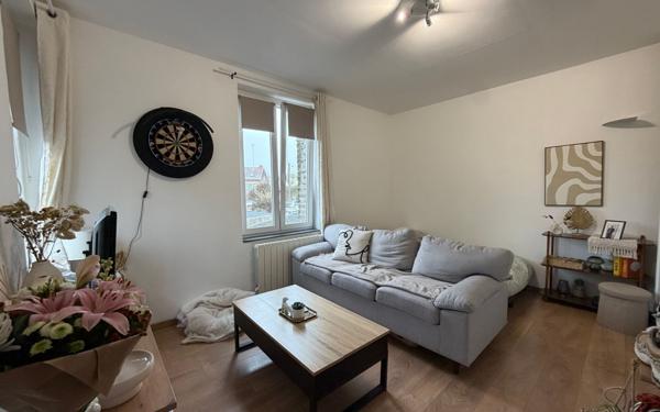 Appartement à louer    1 pièce • 27 m2 Trith-Saint-Léger