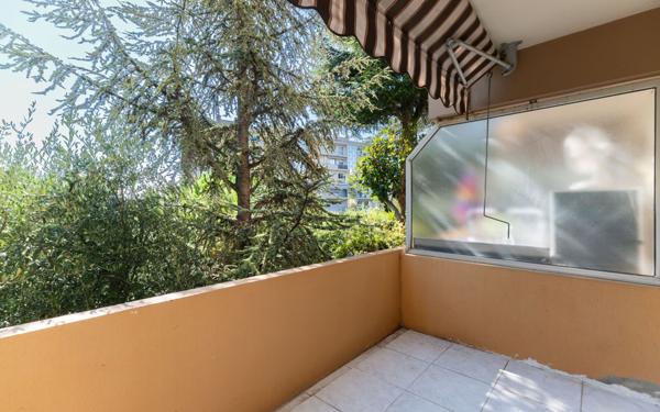 Appartement à vendre    2 pièces • 37 m2 Nice